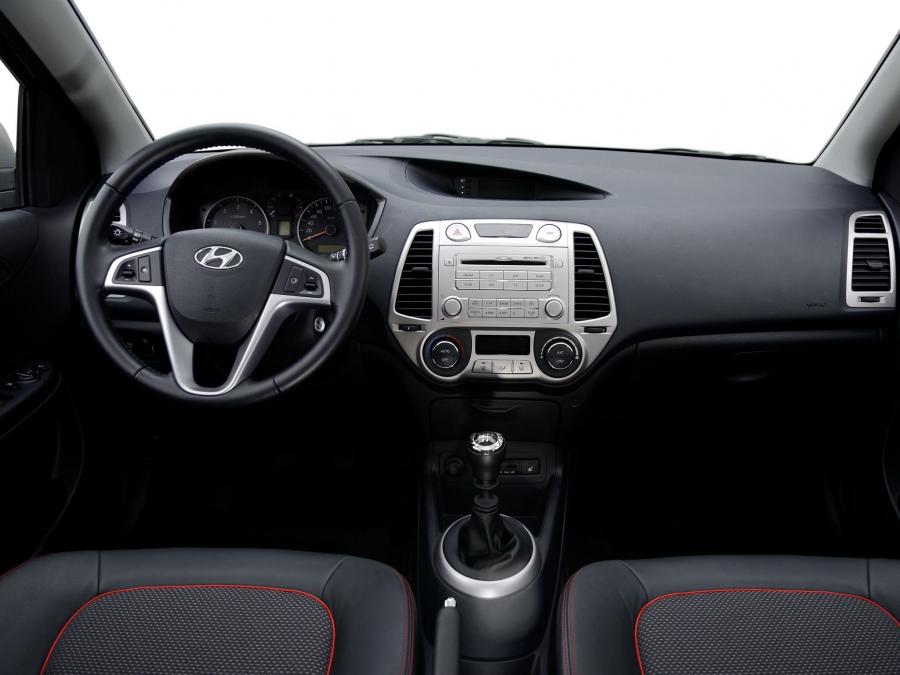  Hyundai i20 5-Door 2008 года  (фото 27 из 30)